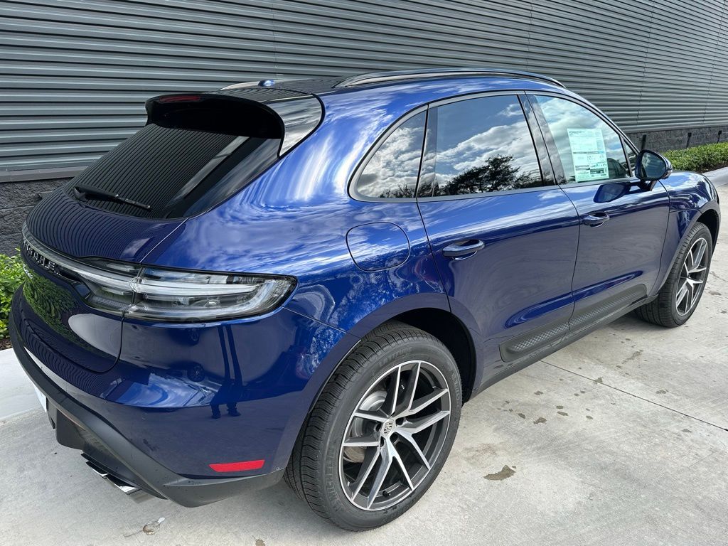 2025 Porsche Macan  9