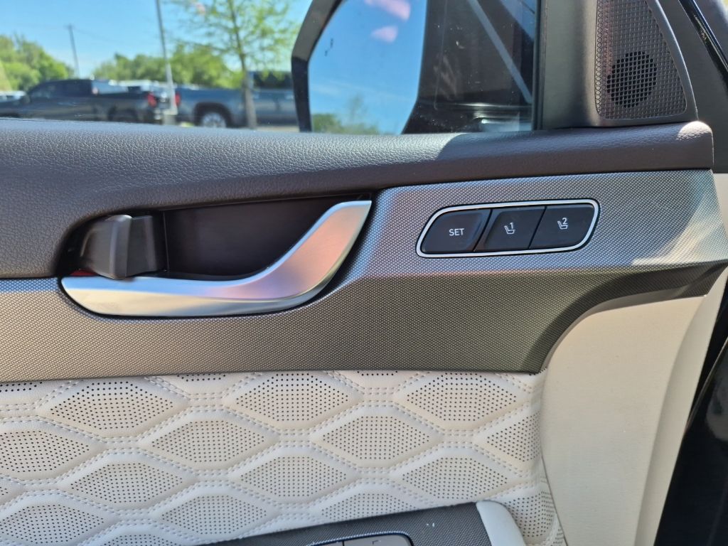 Used Car 2020 Hyundai Palisade  Limited For Sale Under $30,000 In Austin, Texas