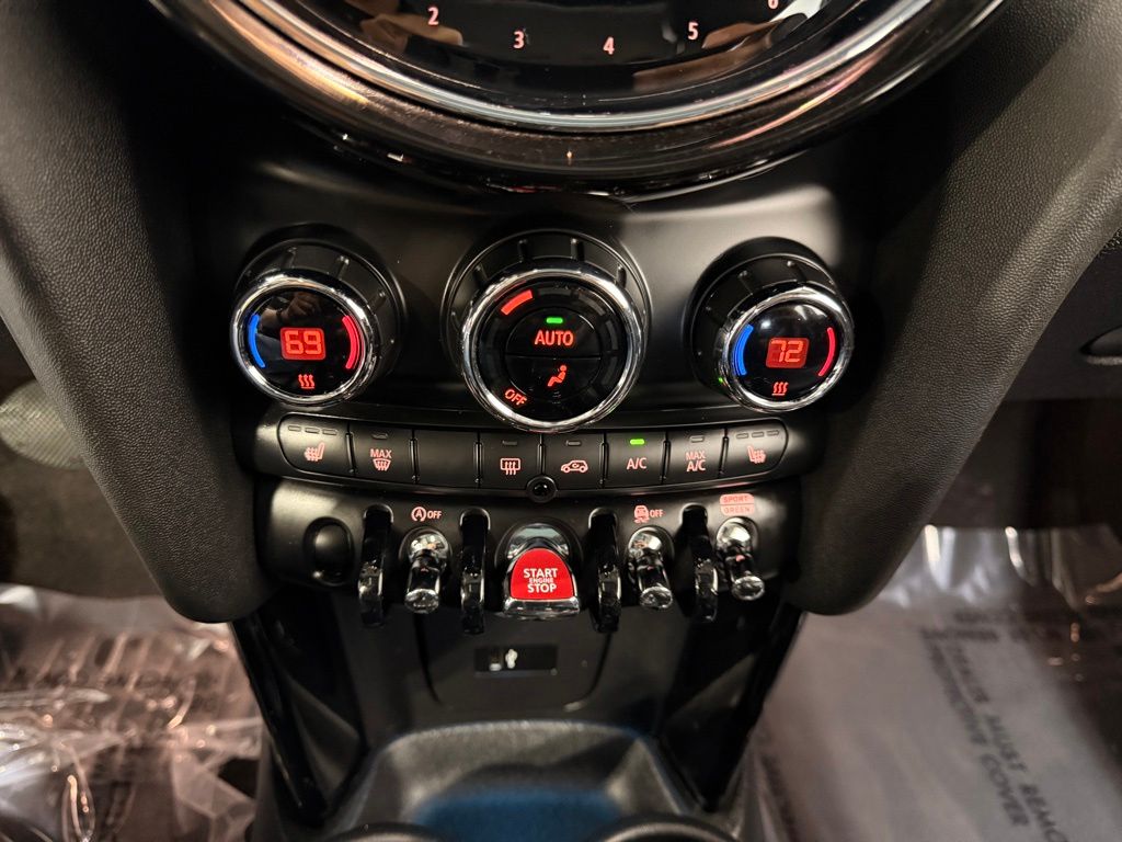 Thumbnail: 2023 MINI Cooper - 18