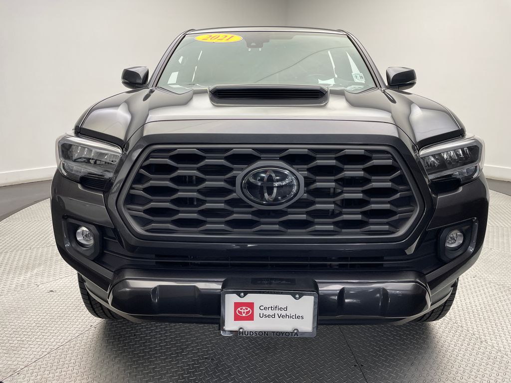 2021 Toyota Tacoma TRD Sport 2