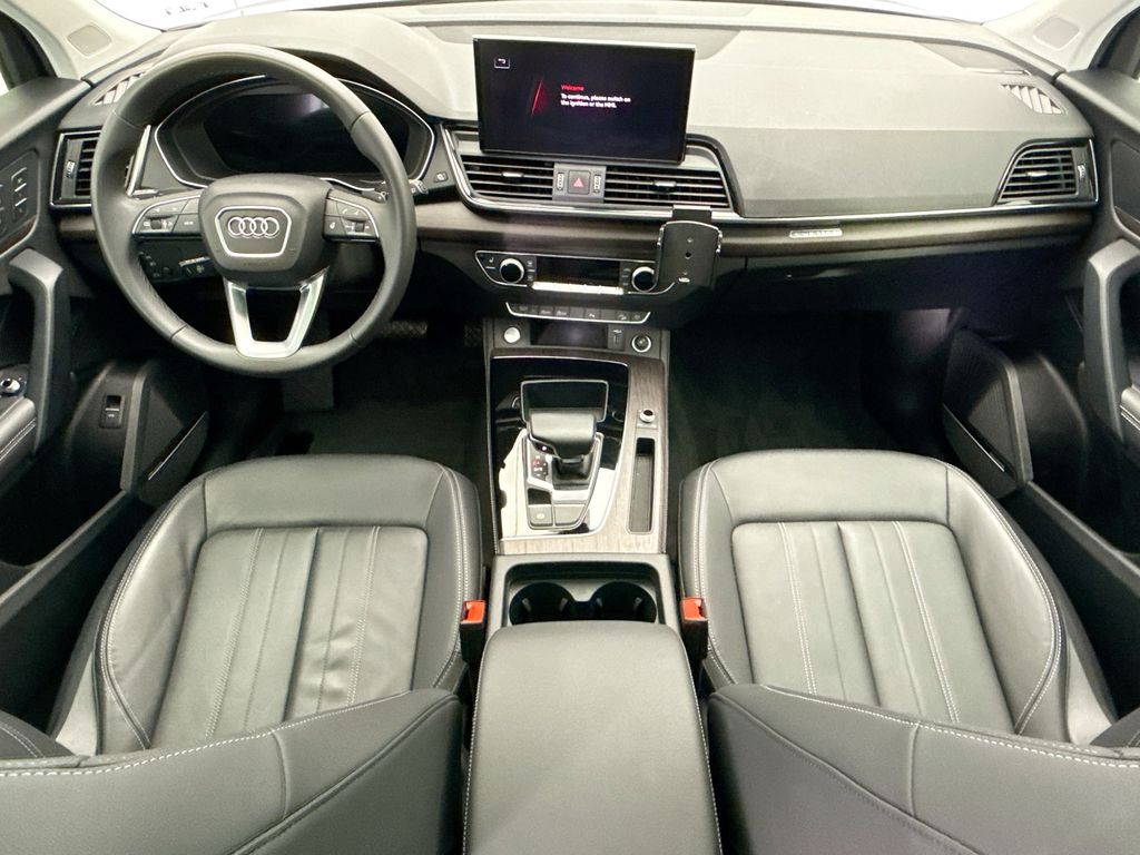 Thumbnail: 2023 Audi Q5 - 13