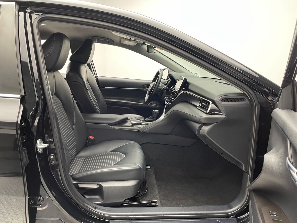 Thumbnail: 2023 Toyota Camry - 17