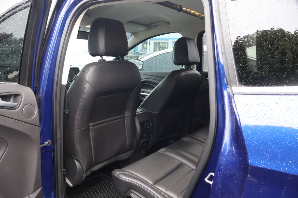 Thumbnail: 2016 Ford Escape - 31