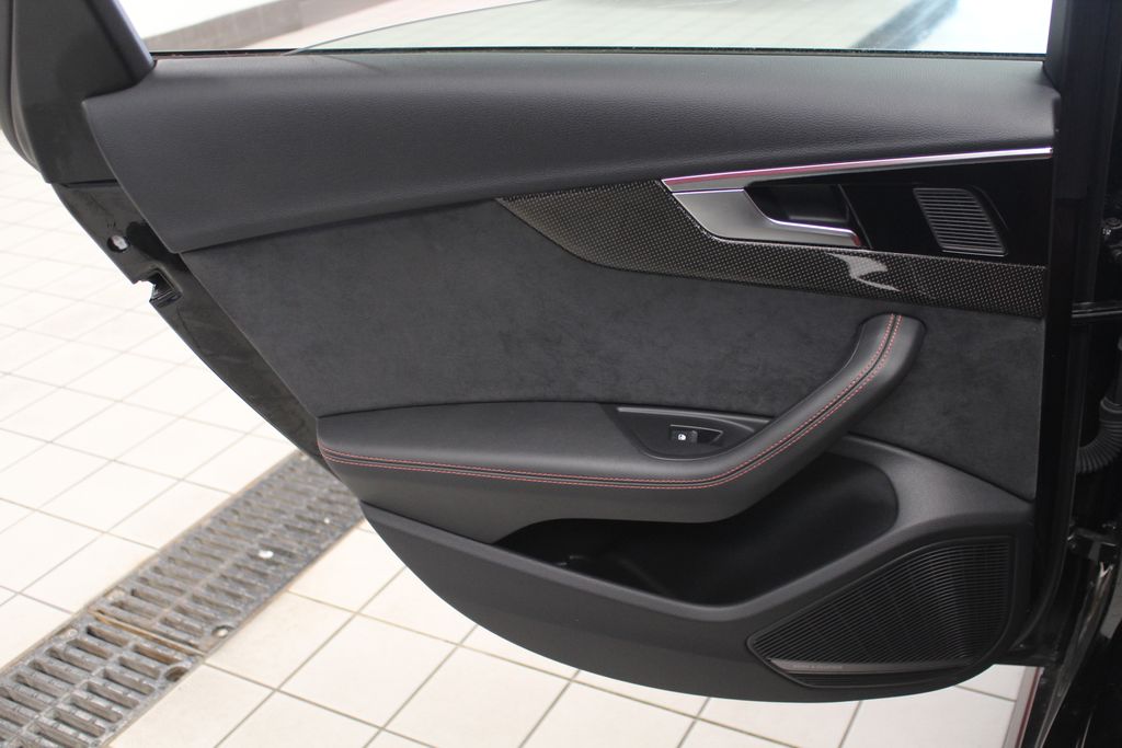 Thumbnail: 2023 Audi S4 - 30