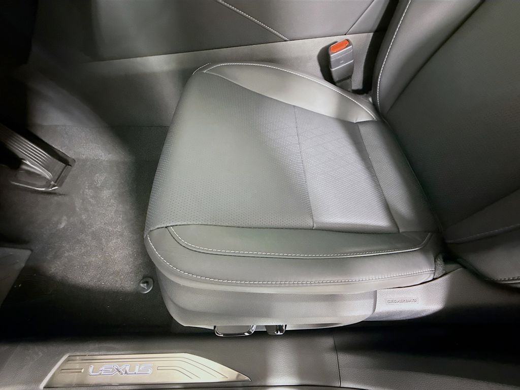 Thumbnail: 2025 Lexus RX - 21