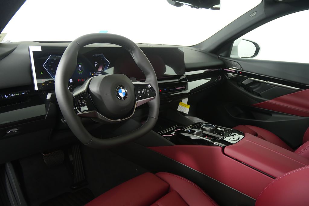 Thumbnail: 2026 BMW 5 Series - 13