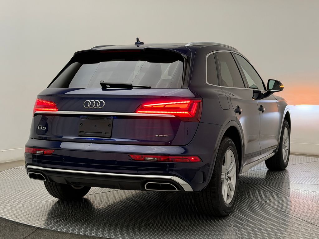 Thumbnail: 2023 Audi Q5 - 7