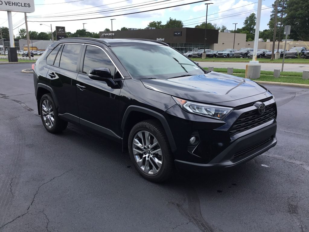Thumbnail: 2020 Toyota RAV4 - 7