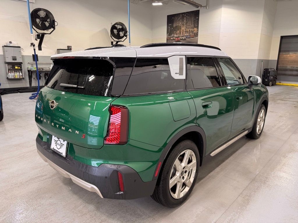 Thumbnail: 2027 MINI Cooper Countryman - 6
