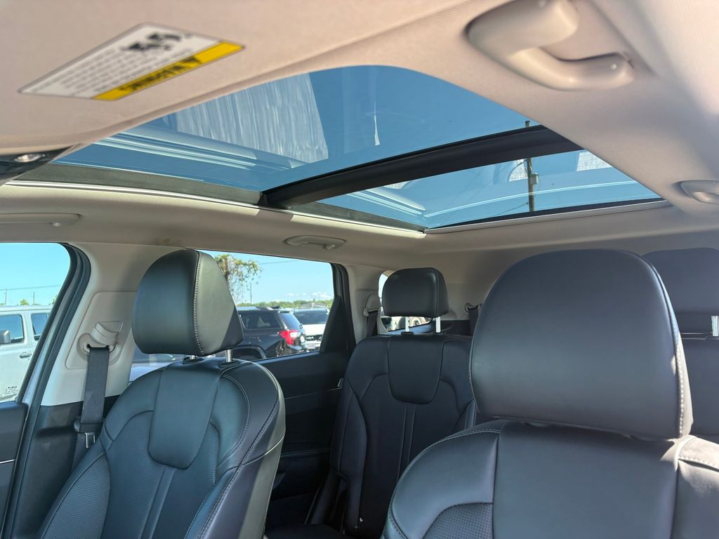 2024 Kia Sorento EX Gray at Shottenkirk Kia Fort Bend