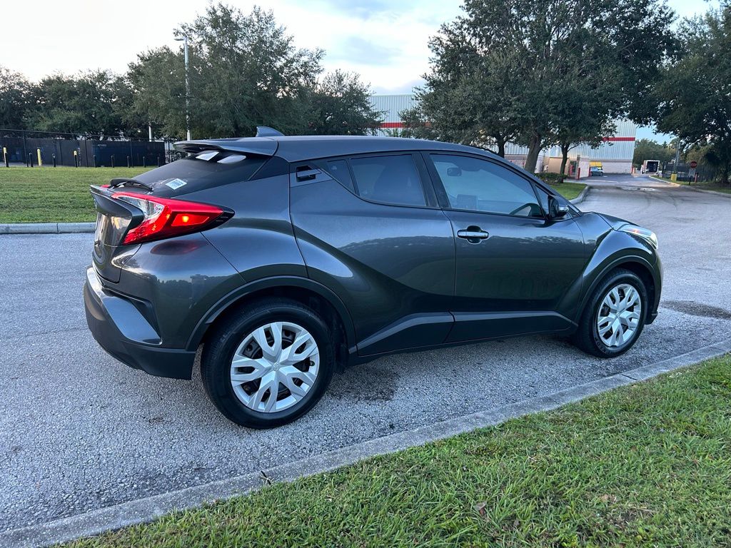 Thumbnail: 2021 Toyota C-HR - 5