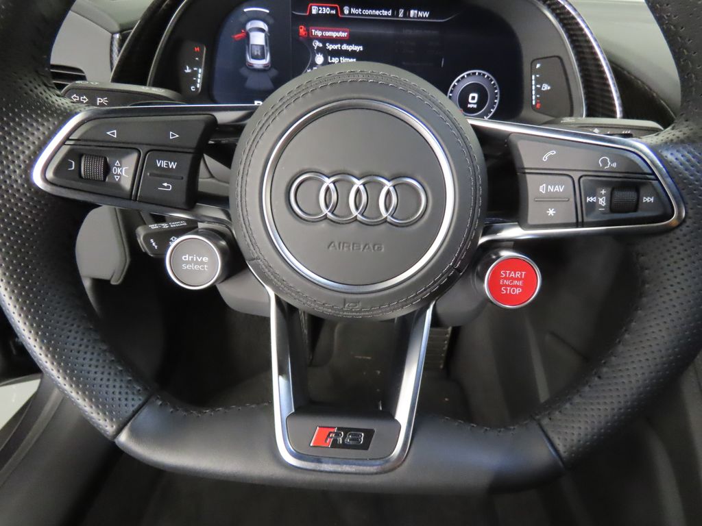 Thumbnail: 2018 Audi R8 - 20