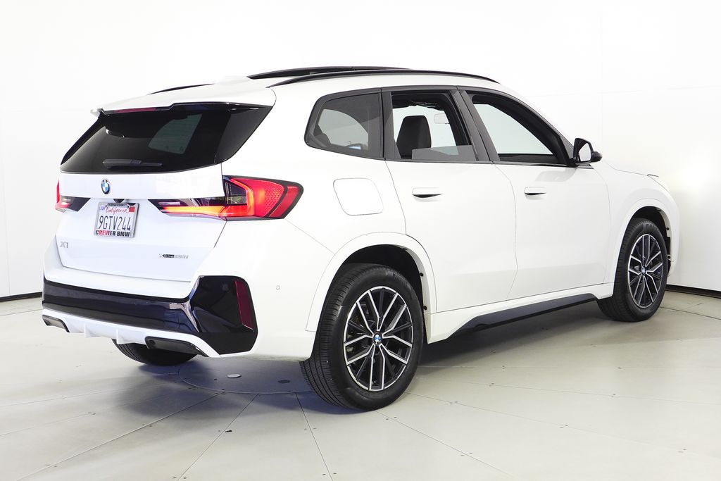 Thumbnail: 2023 BMW X1 - 7
