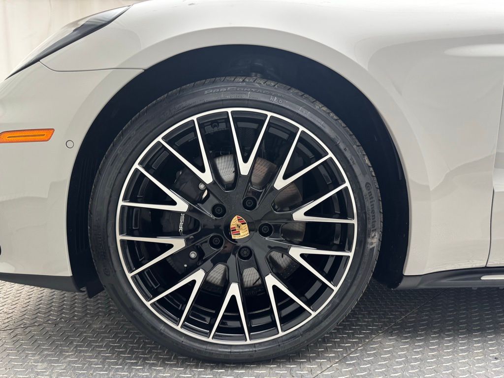 Thumbnail: 2025 Porsche Panamera - 8