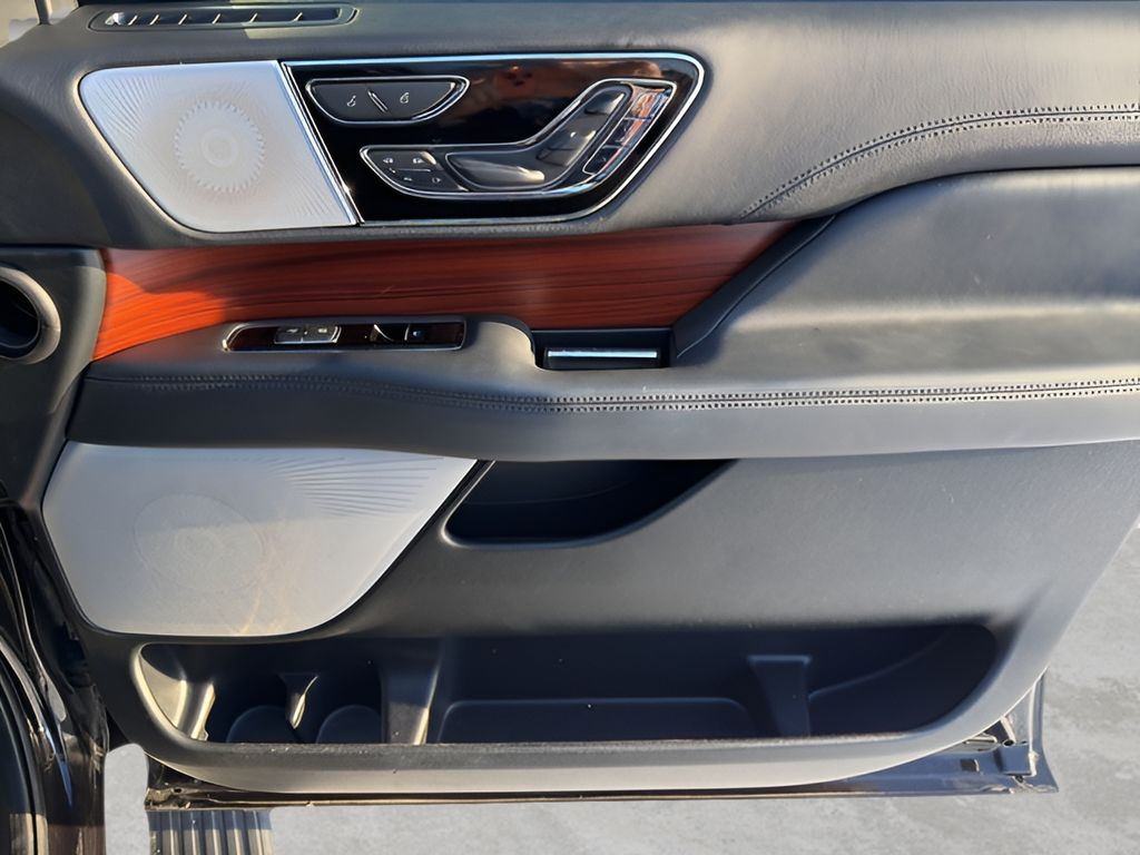 2024 Lincoln Navigator