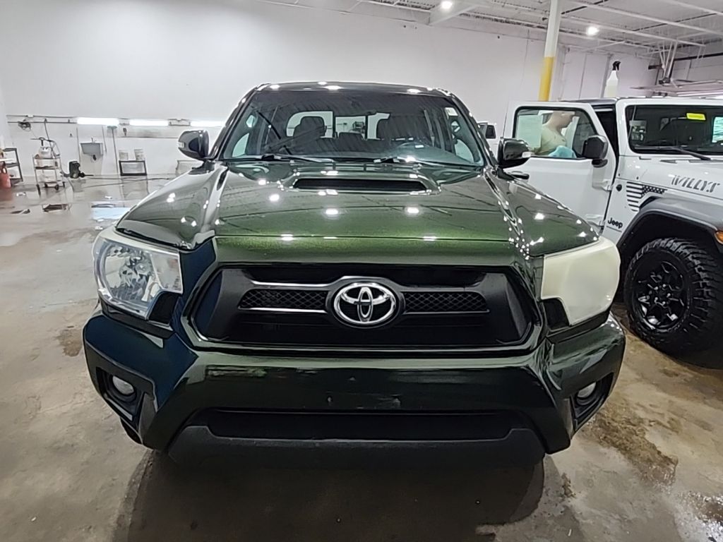 2014 Toyota Tacoma 4x4 Doublecab V6 AT's photo