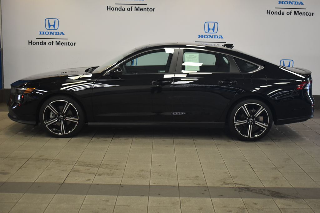 2024 Honda Accord Sport 2