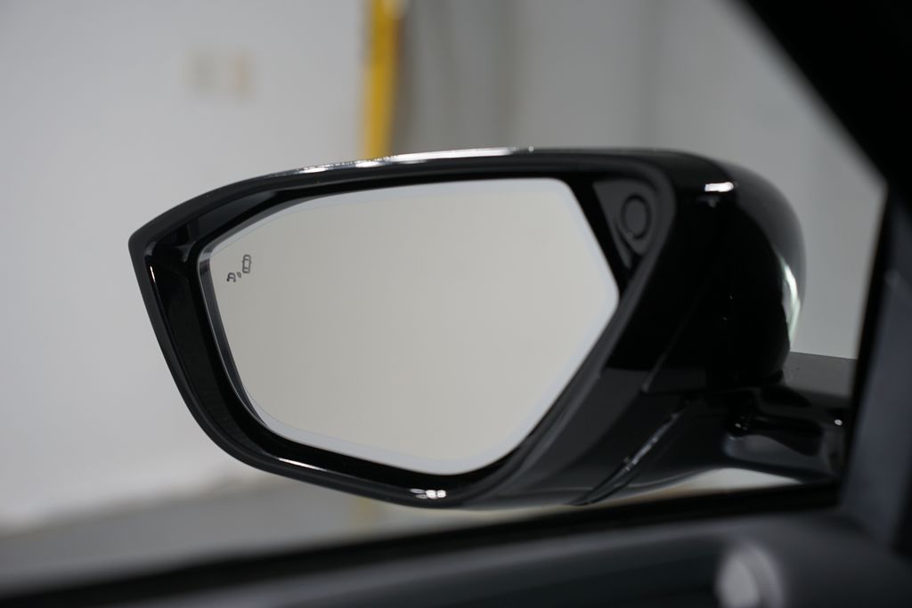 Thumbnail: 2023 Lucid Air - 31