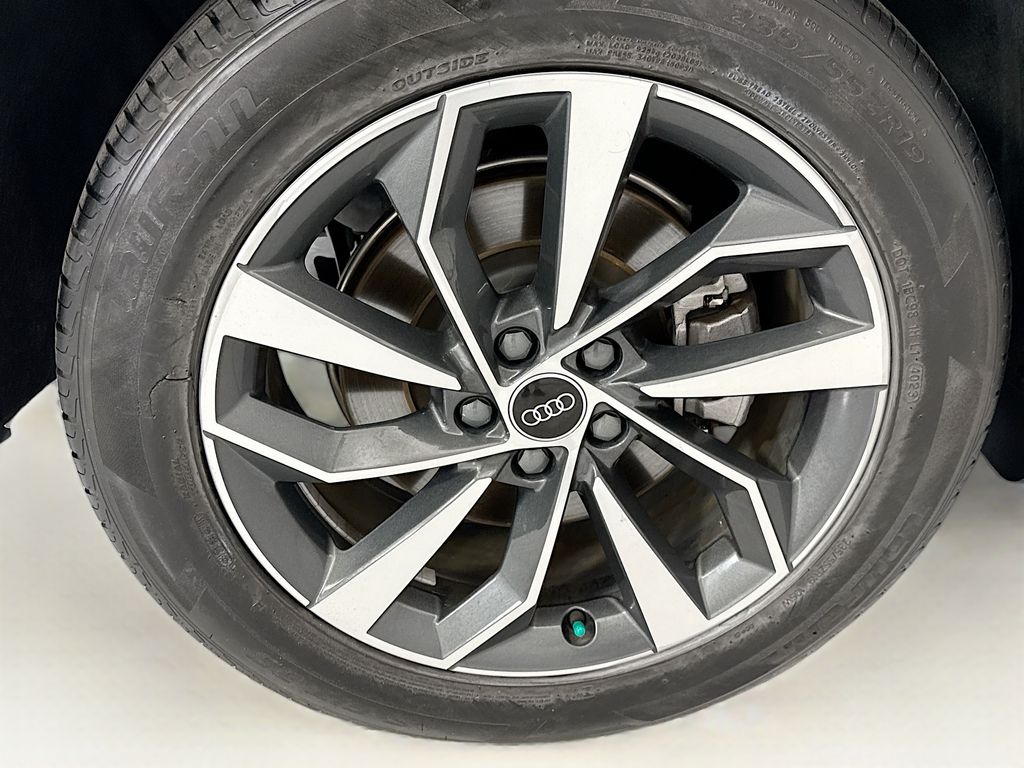 Thumbnail: 2022 Audi Q5 - 31