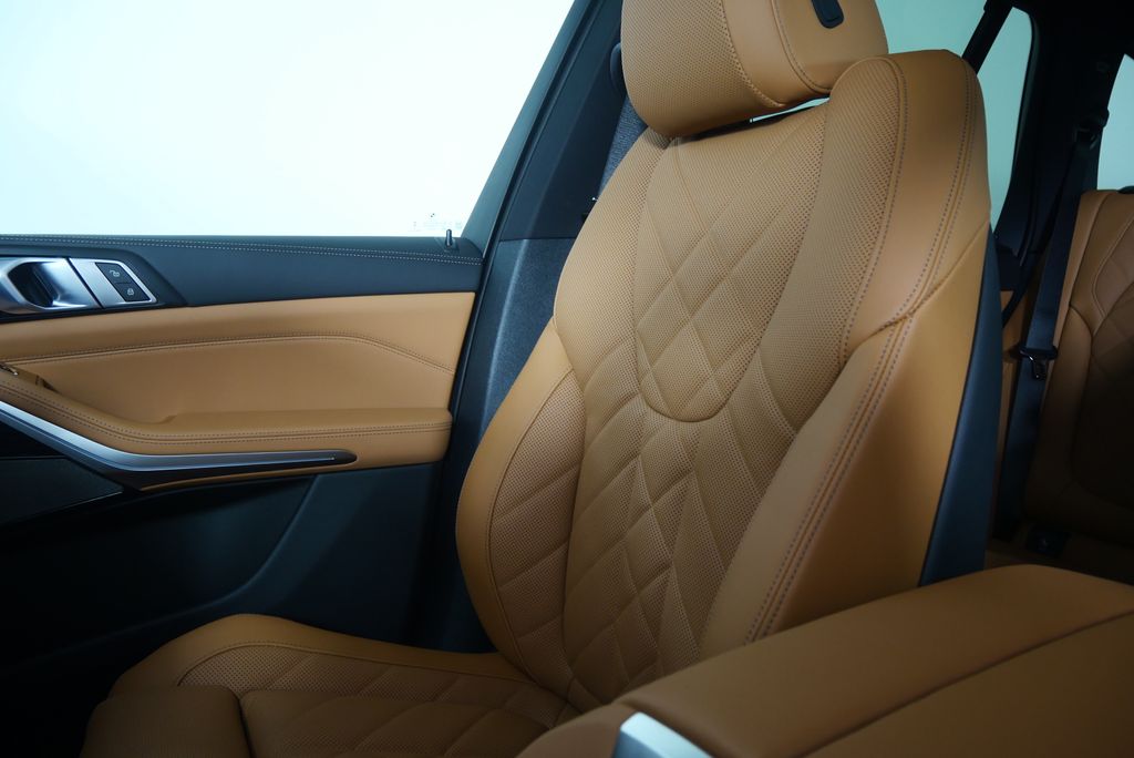 Thumbnail: 2026 BMW X5 - 23
