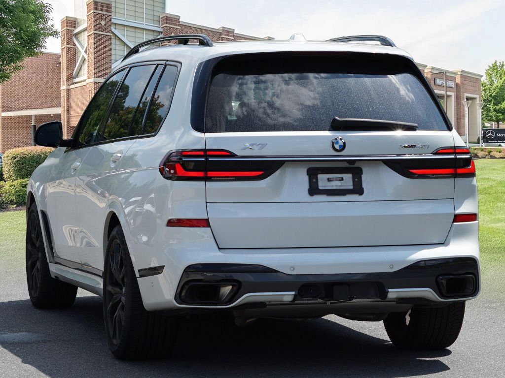 Thumbnail: 2023 BMW X7 - 7