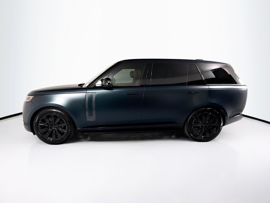 Thumbnail: 2026 Land Rover Range Rover - 8