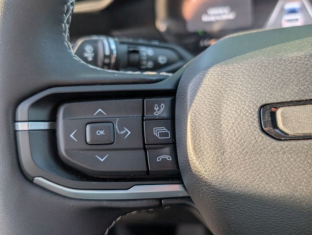 new 2026 Jeep Cherokee car, priced at $42,805