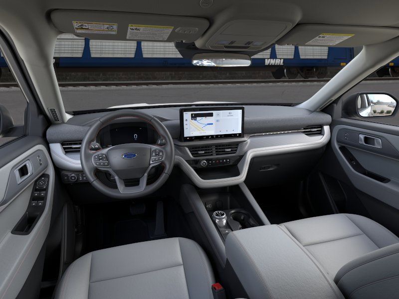 New 2026 Star White Metallic Tri-Coat Ford Active image 9