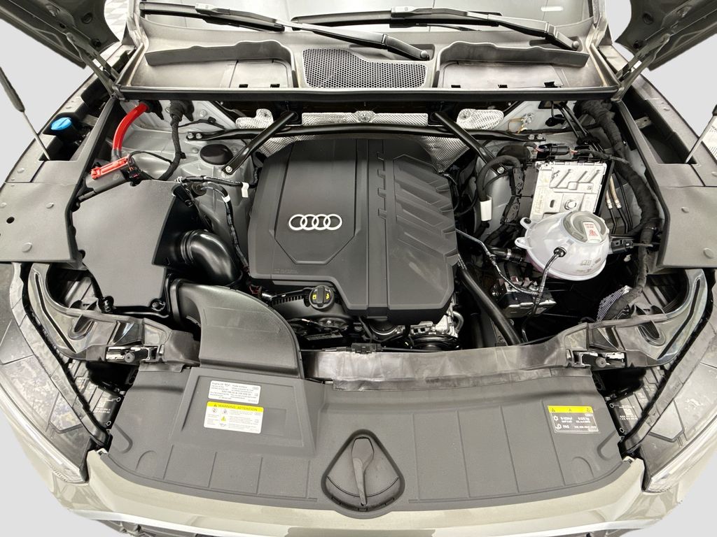 Thumbnail: 2025 Audi Q5 - 28