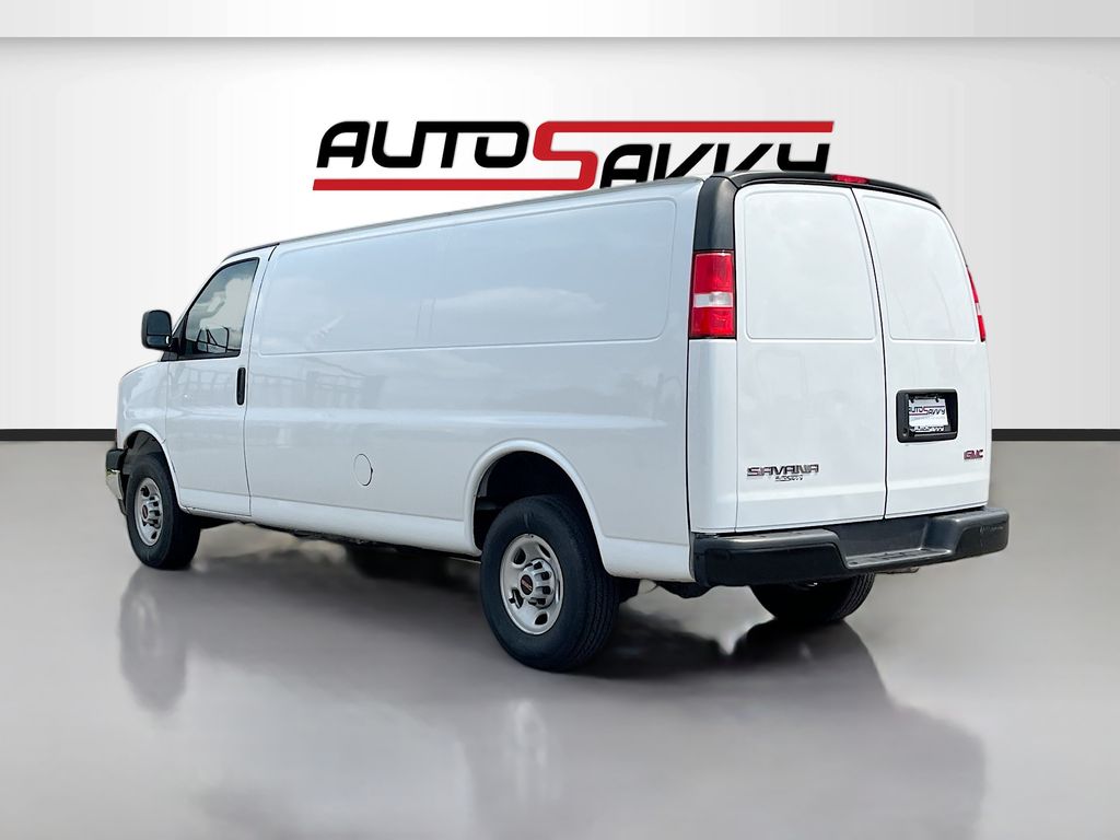 Used 2023 White GMC Work Van image 5