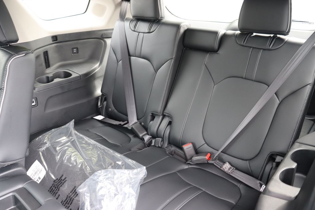 2025 Honda Pilot Black Edition 13