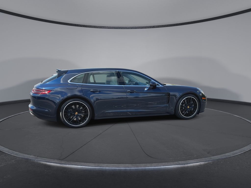 Thumbnail: 2018 Porsche Panamera - 9