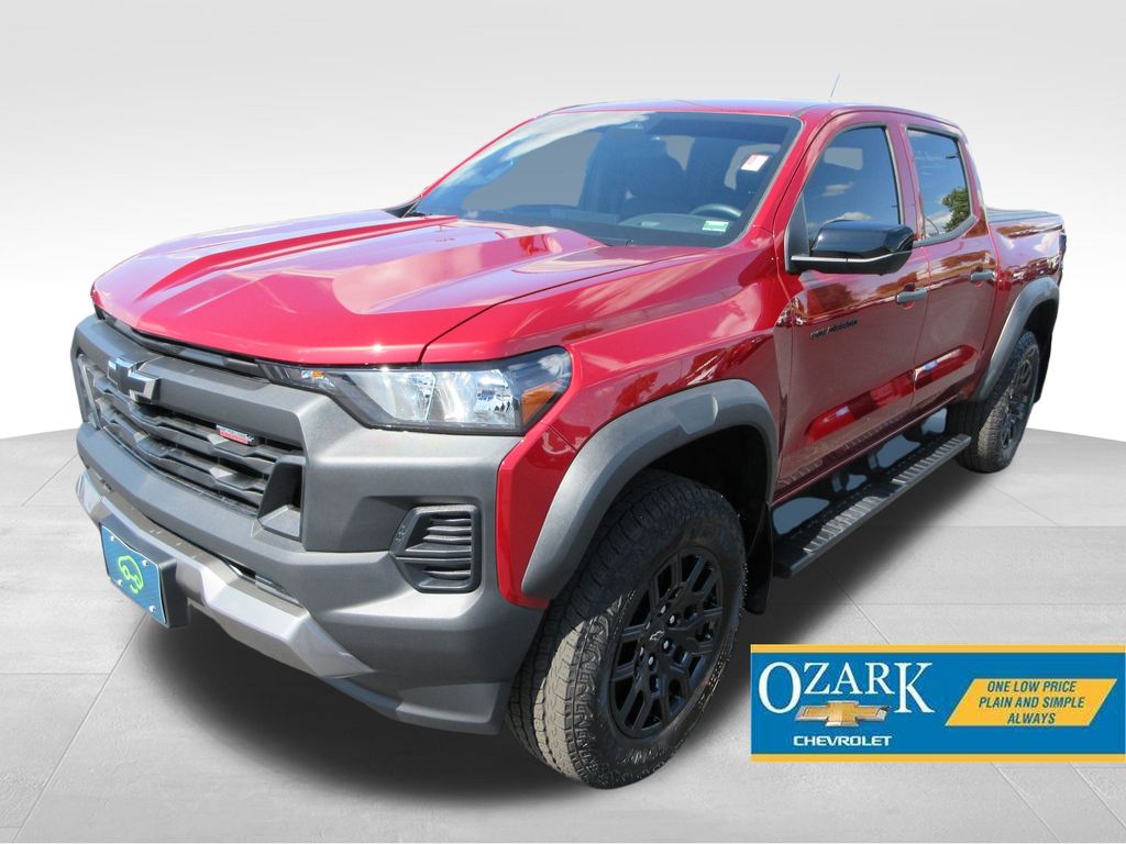 Radiant Red Tintcoat 2026 Chevrolet Colorado Pickup Truck Four-Wheel Drive 8-Speed Automatic