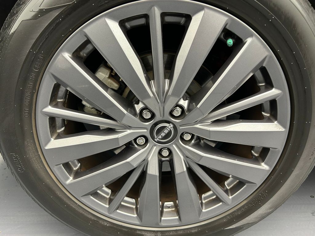 Used 2024 Scarlet Ember Nissan SL image 48