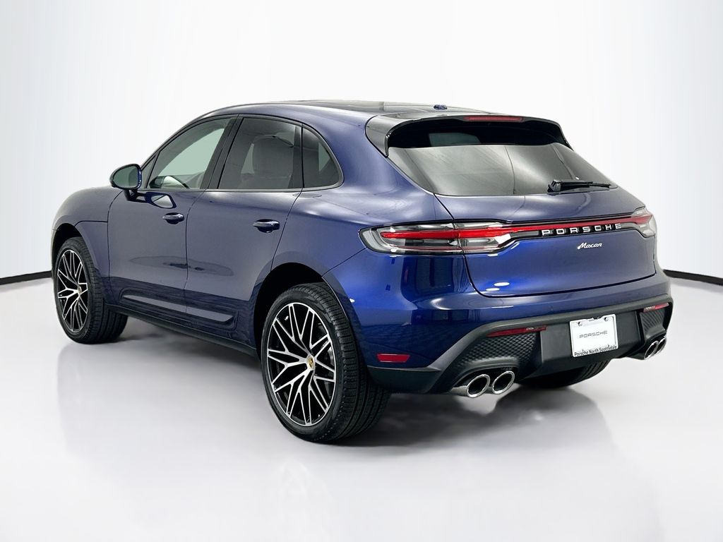 Thumbnail: 2026 Porsche Macan - 3