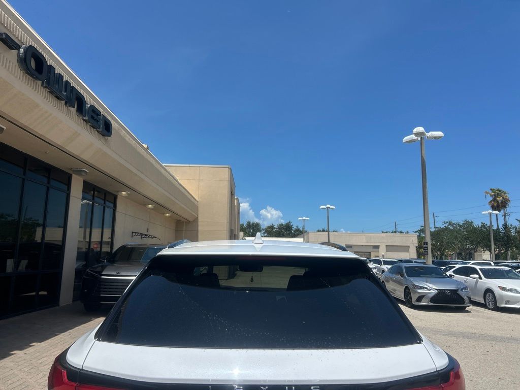 Certified Used 2024 White Lexus 350 F Sport Handling image 5