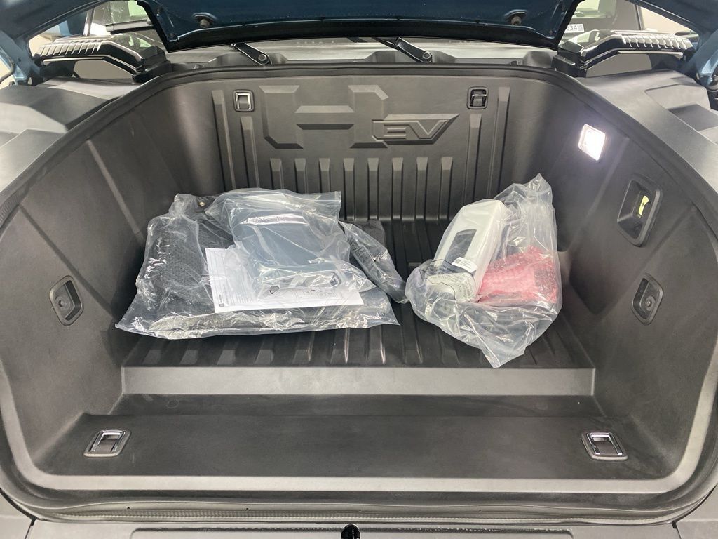 2024 GMC HUMMER EV SUV 3X photo