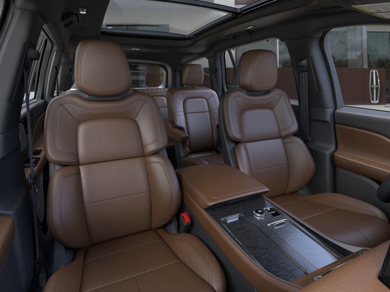 Thumbnail: 2026 Lincoln Aviator - 10