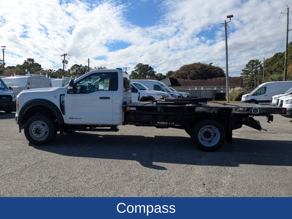 2025 Ford F-550 Chassis XL