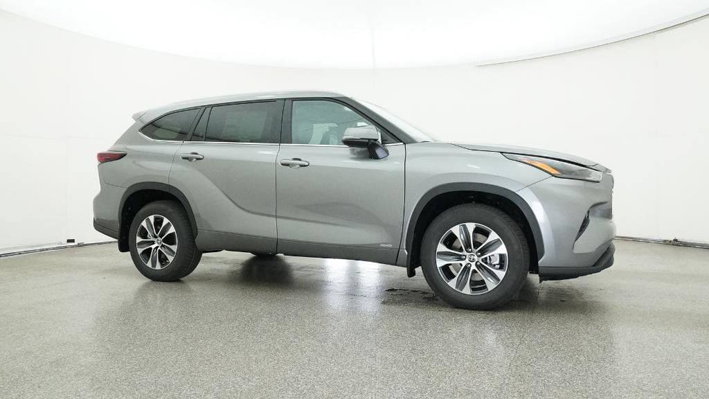 Thumbnail: 2026 Toyota Highlander - 25