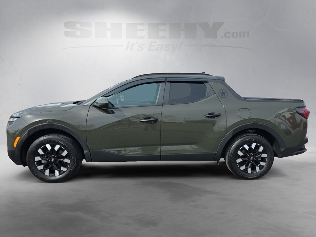 Used 2025 Green Hyundai SEL image 14