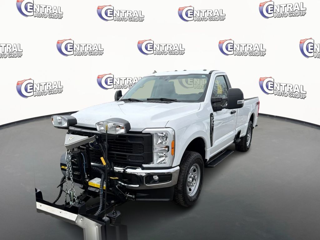 2023 Ford F-350 Super Duty XL LB 4WD
