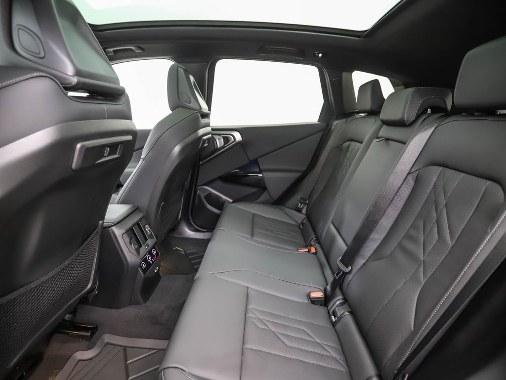 Thumbnail: 2026 BMW X3 - 23