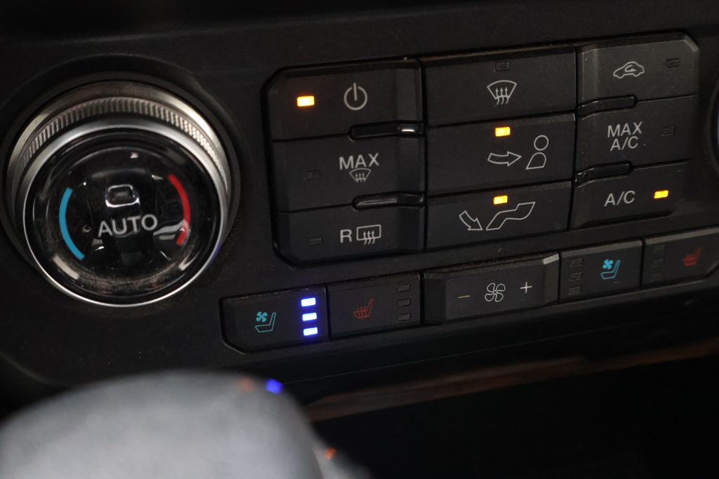 2019 Ford F-150 Lariat 26