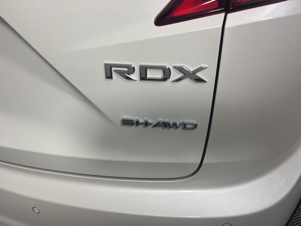 Thumbnail: 2026 Acura RDX - 16