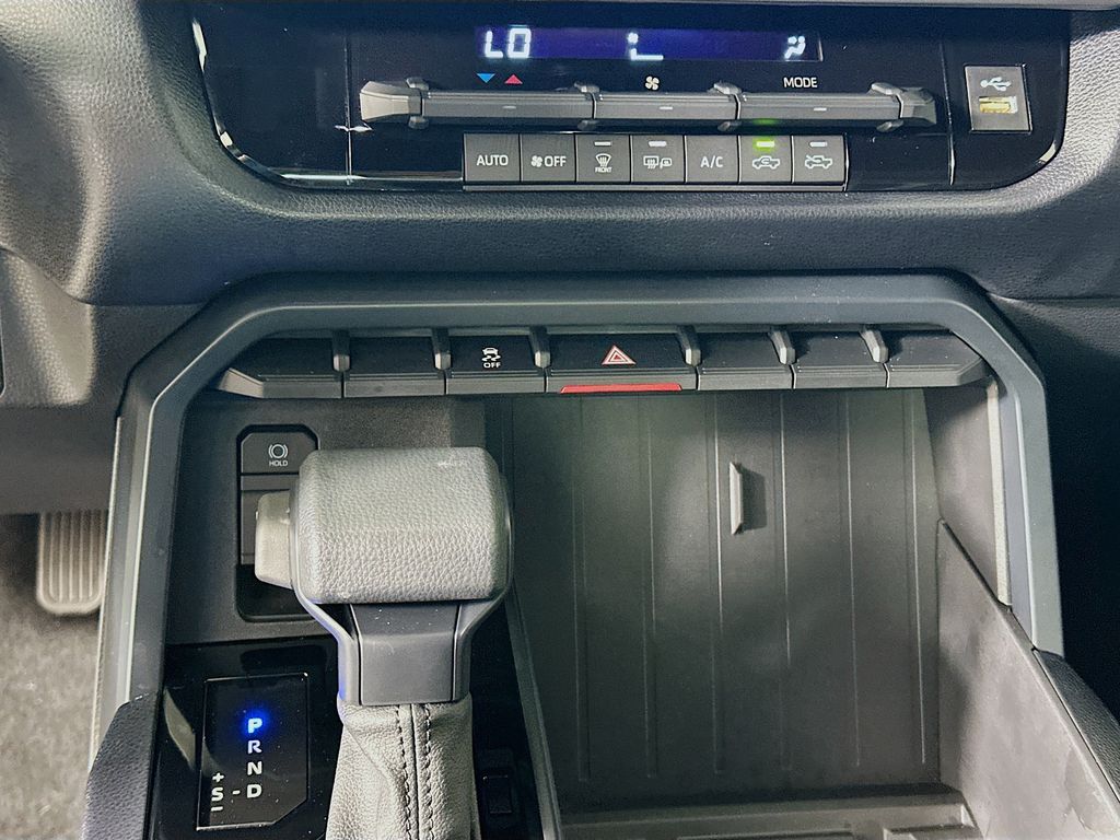 2025 Toyota Tundra SR 16