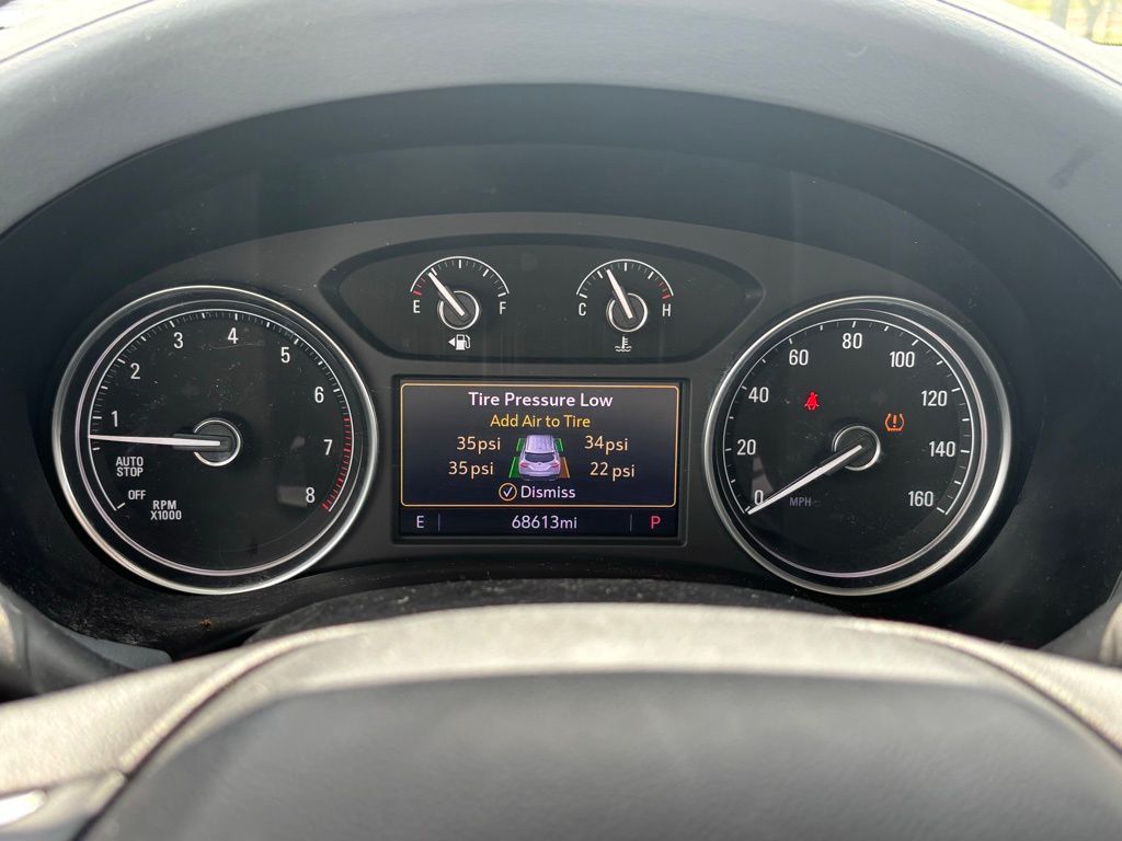 2020 Buick Enclave Essence photo