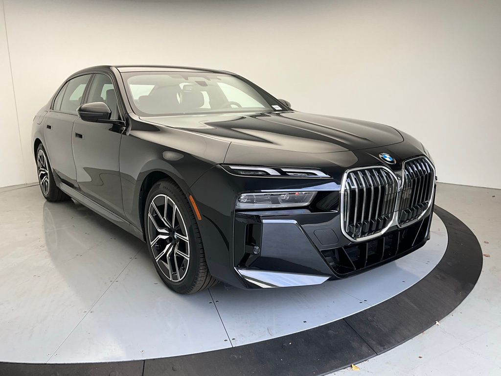 2025 BMW 7 Series 740i 2