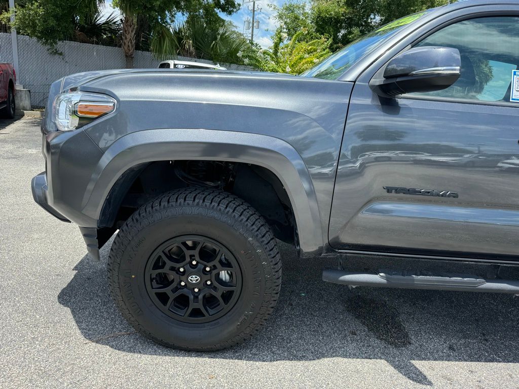 2022 Toyota Tacoma SR5 11