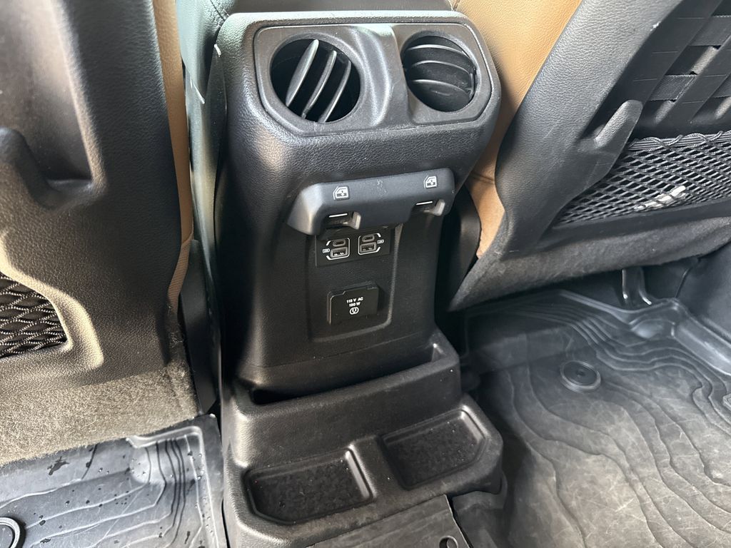 2021 Jeep Wrangler Unlimited Rubicon White at River Oaks CDJR